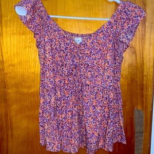 Floral top in size S